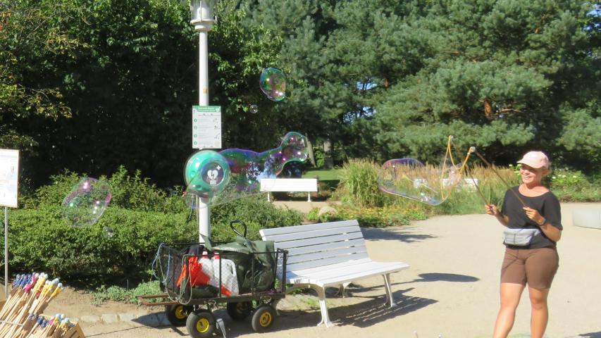 Street-Art-Künsterlin Seifenblasen